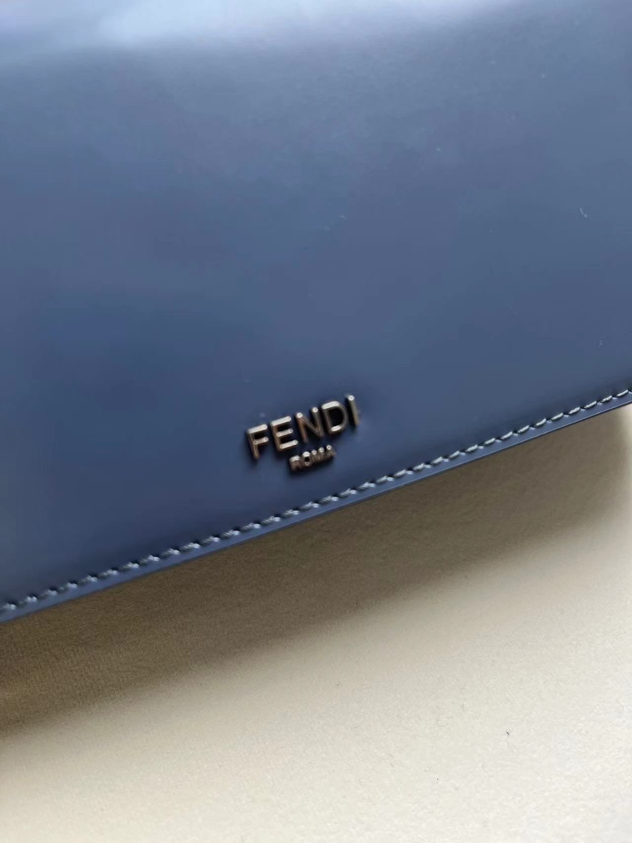handbags FENDI 8605 size:23*13*7cm - vstockx