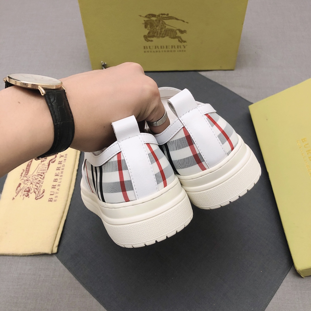 Burberry Perforated Check Sneaker 40 - vstockx
