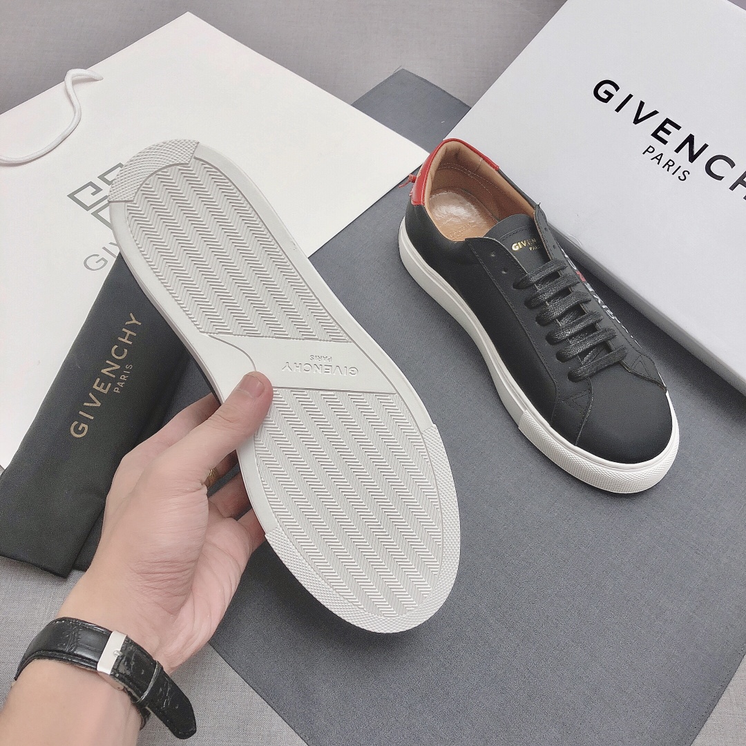 Givenchy Urban Street Logo-print Leather Sneakers 45 - vstockx