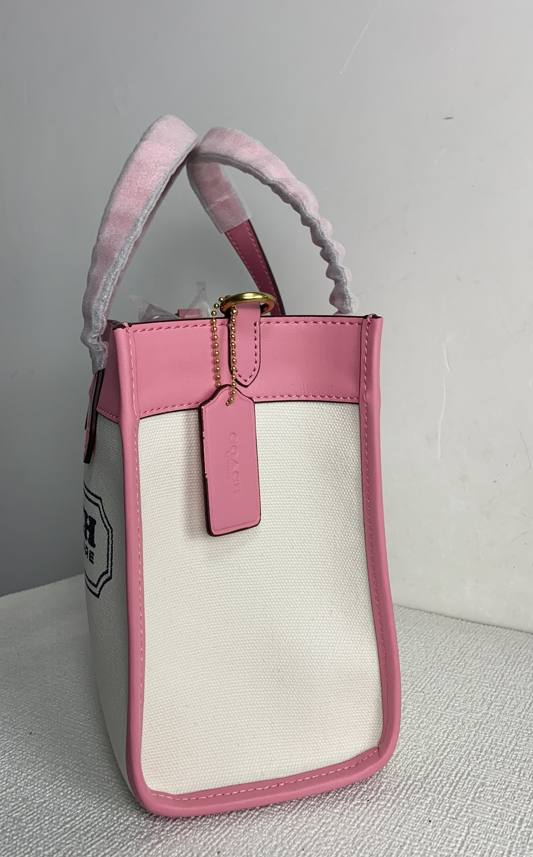 Handbags Coach CH740 size:22*20*12 - vstockx