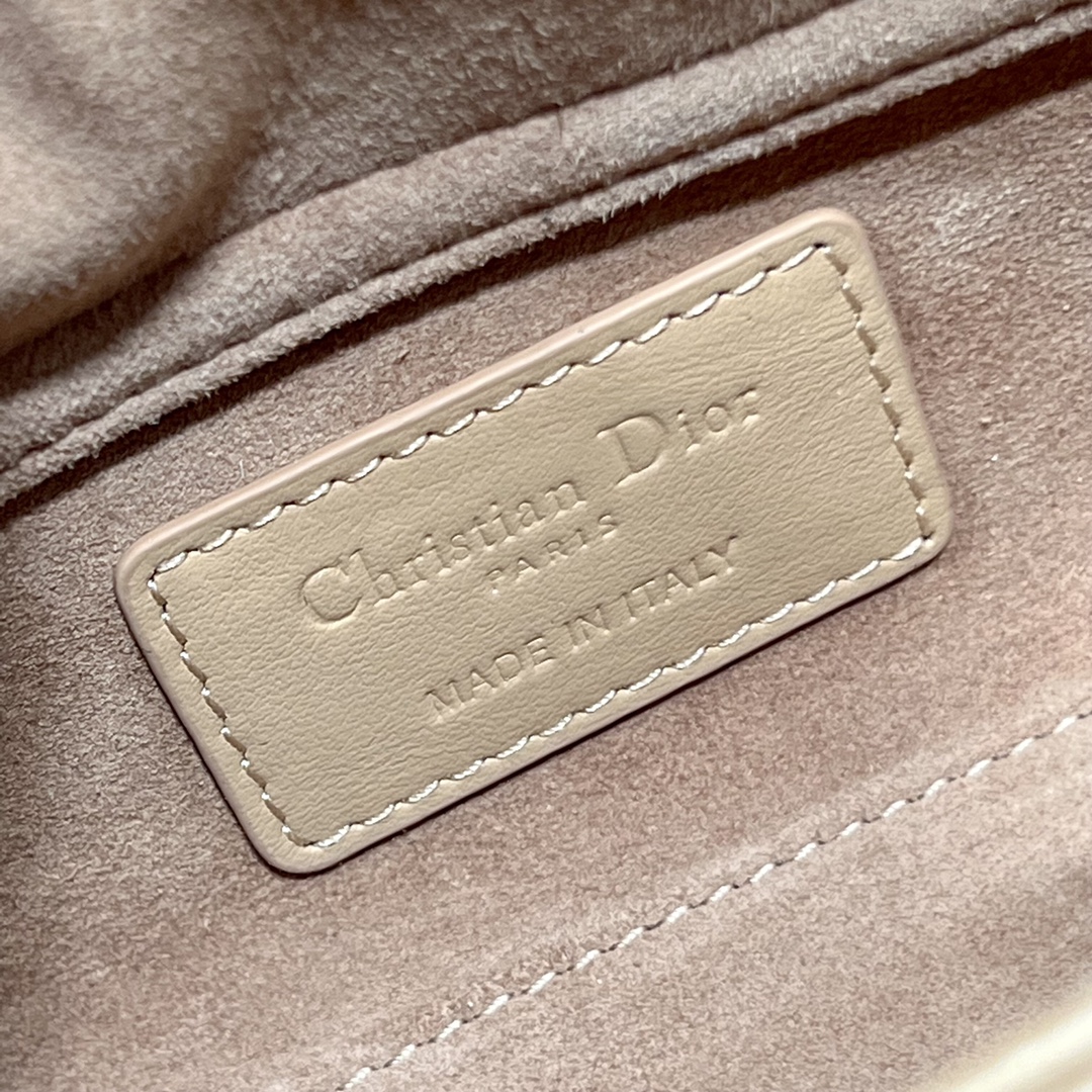 Handbag Dior 9032 size 16  5.5  10 cm - vstockx