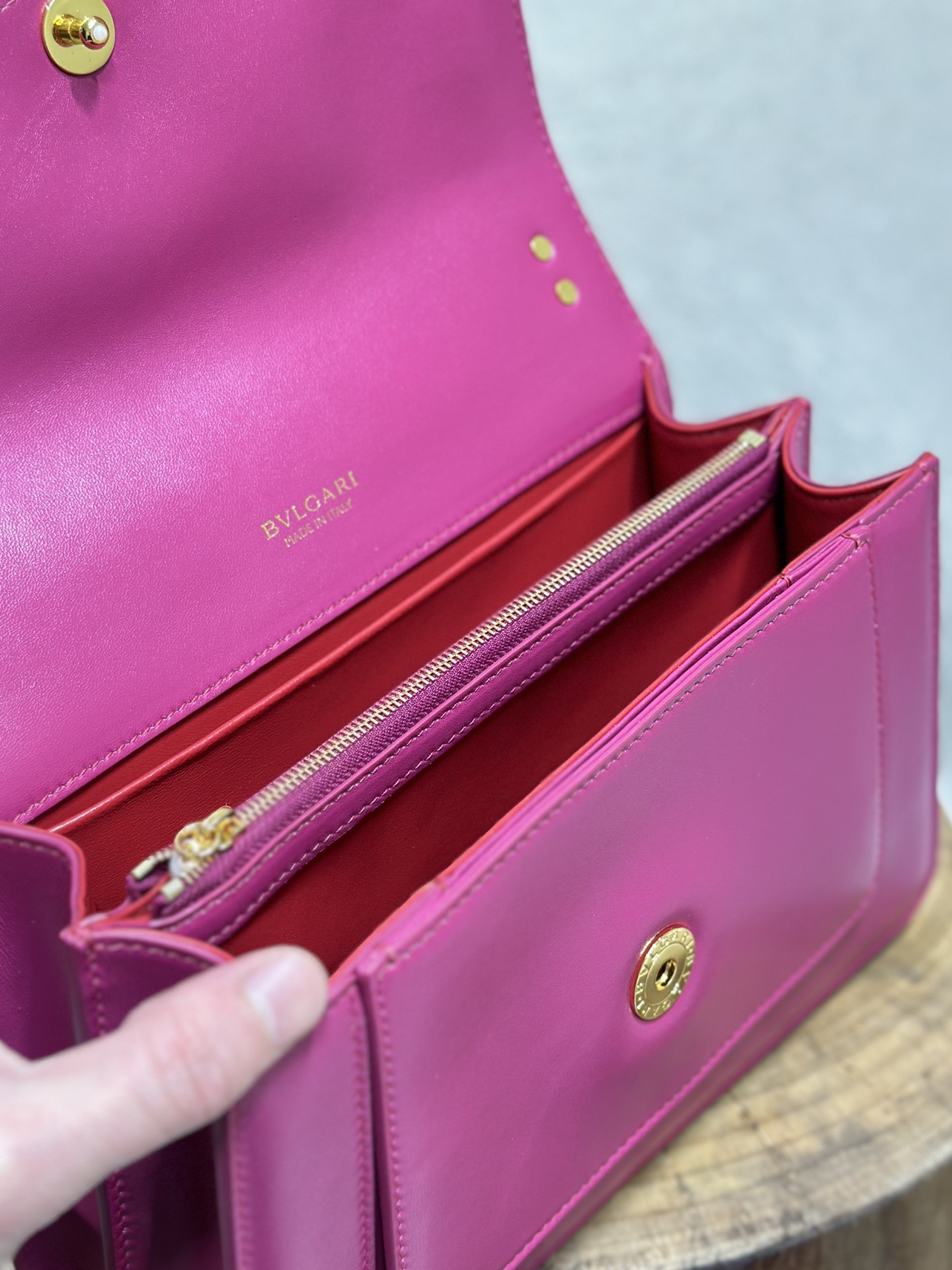 Handbags Bvlgari 290767 size:25*17*8 cm - vstockx