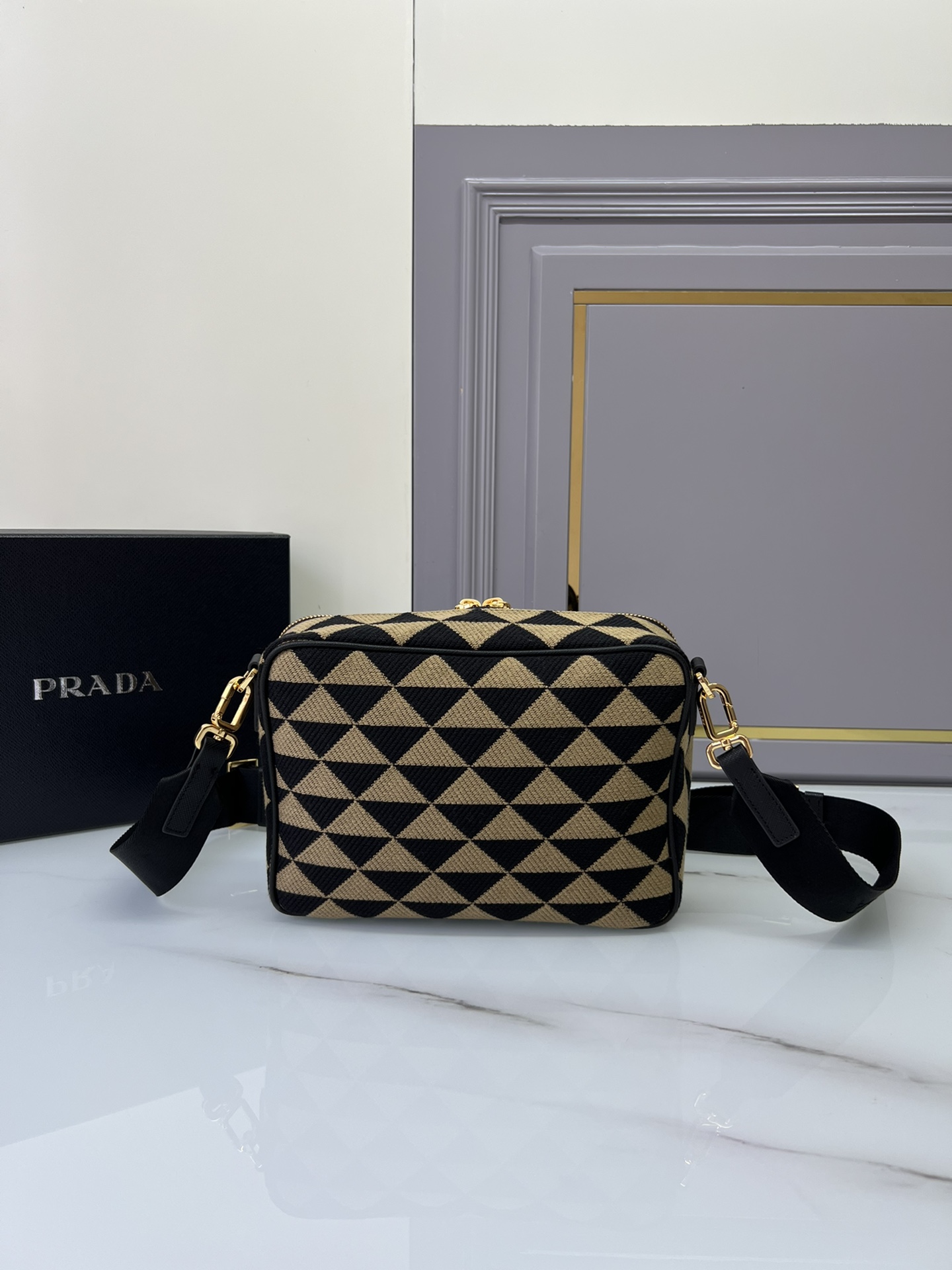 handbags prada 2VH069 22*16*6 - vstockx