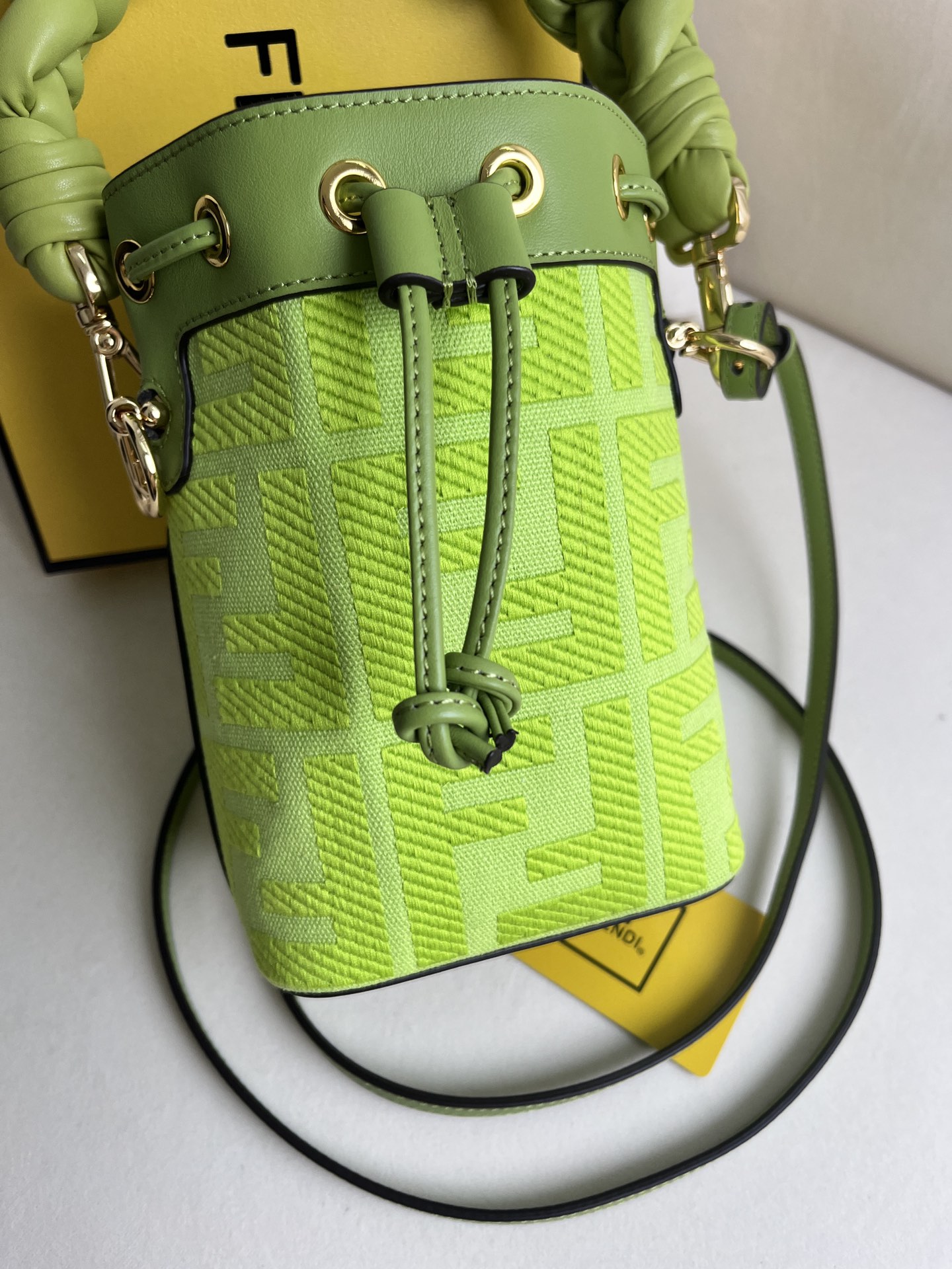 handbags FENDI 038 size:12*18*10cm - vstockx