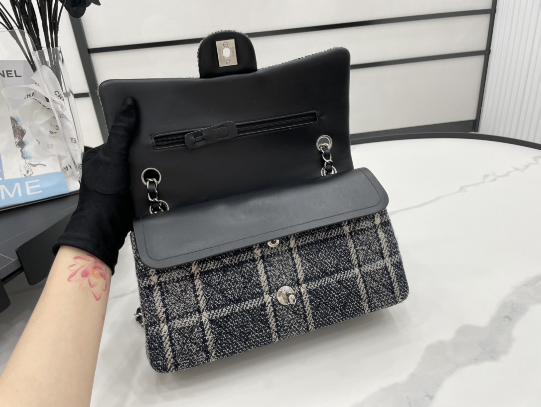 Handbag Chanel size 25 cm - vstockx