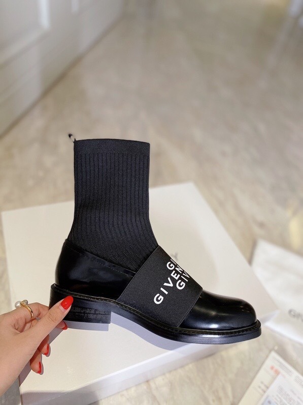 Givenchy Boots 10 - vstockx
