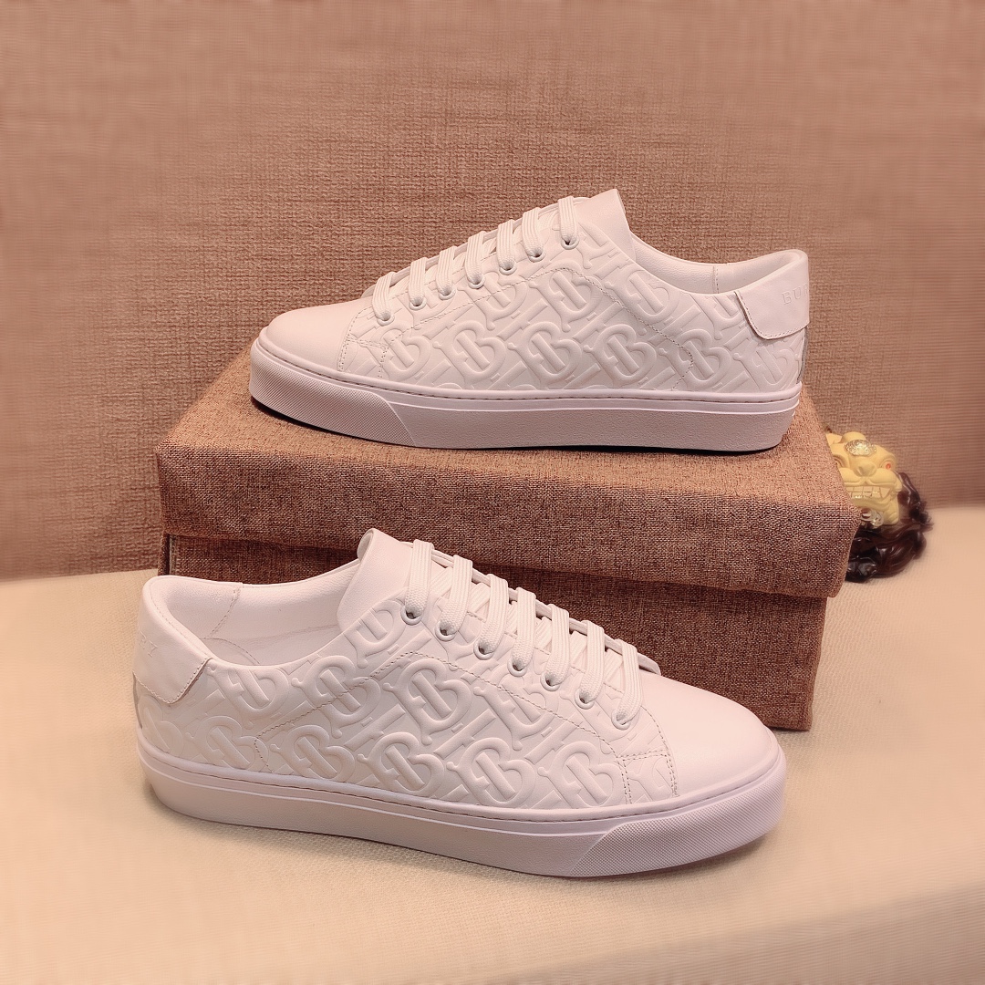 Burberry Perforated Check Sneaker 27 - vstockx