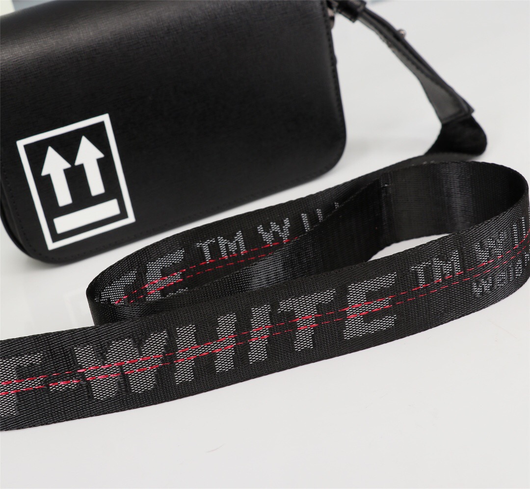 handbags OFF-White 526  4335870  size:18*12*5cm - vstockx
