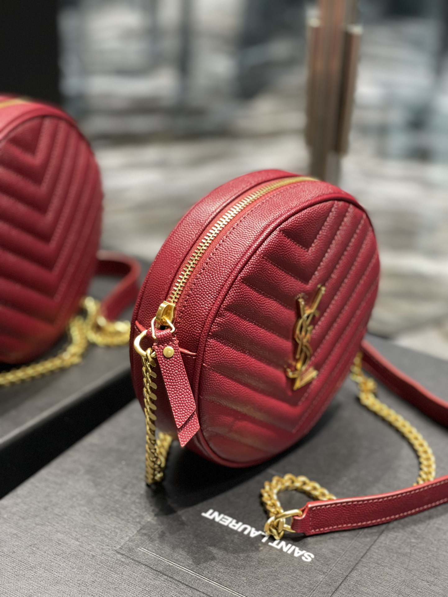 Handbags SAINT LAURENT 610436 size 17x17x5.5 cm - vstockx