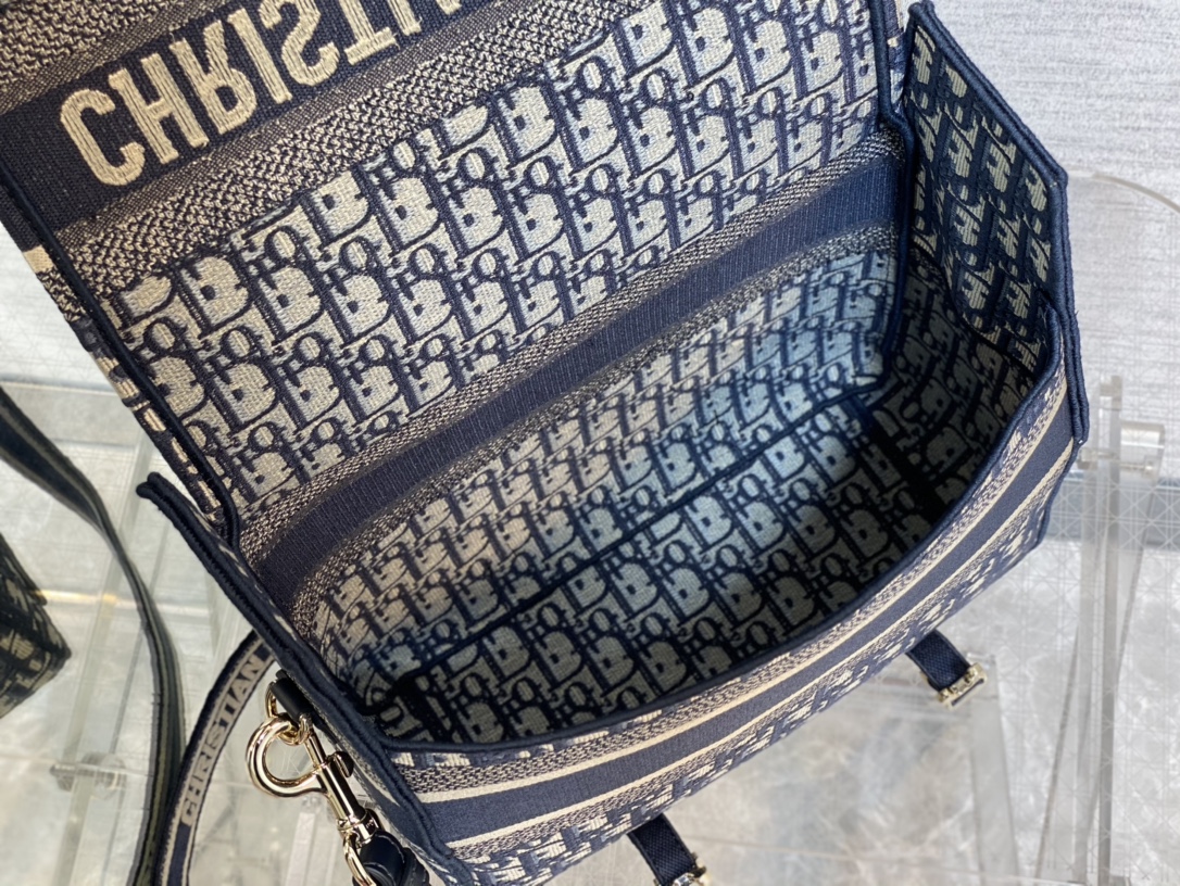 Handbag Dior size 28*12*23 cm - vstockx