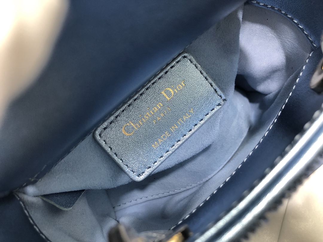 Handbag Dior S0856 size 12 x 10.2 x 5 cm - vstockx