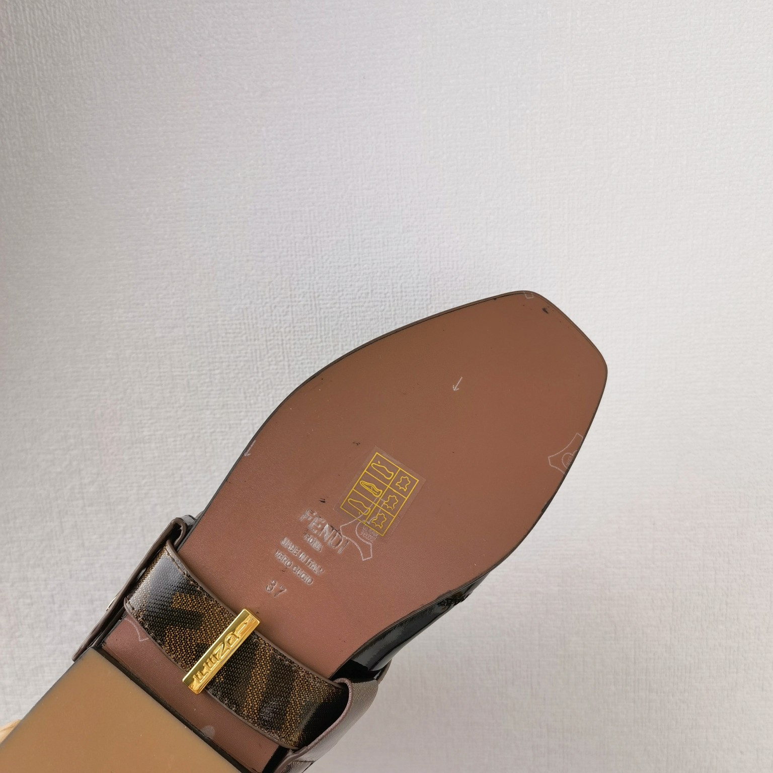 Fendi Boots 5 - vstockx