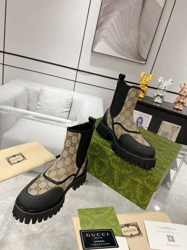 Gucci GG CANVAS ANKLE BOOT Beige and ebony Original GG canvas - vstockx