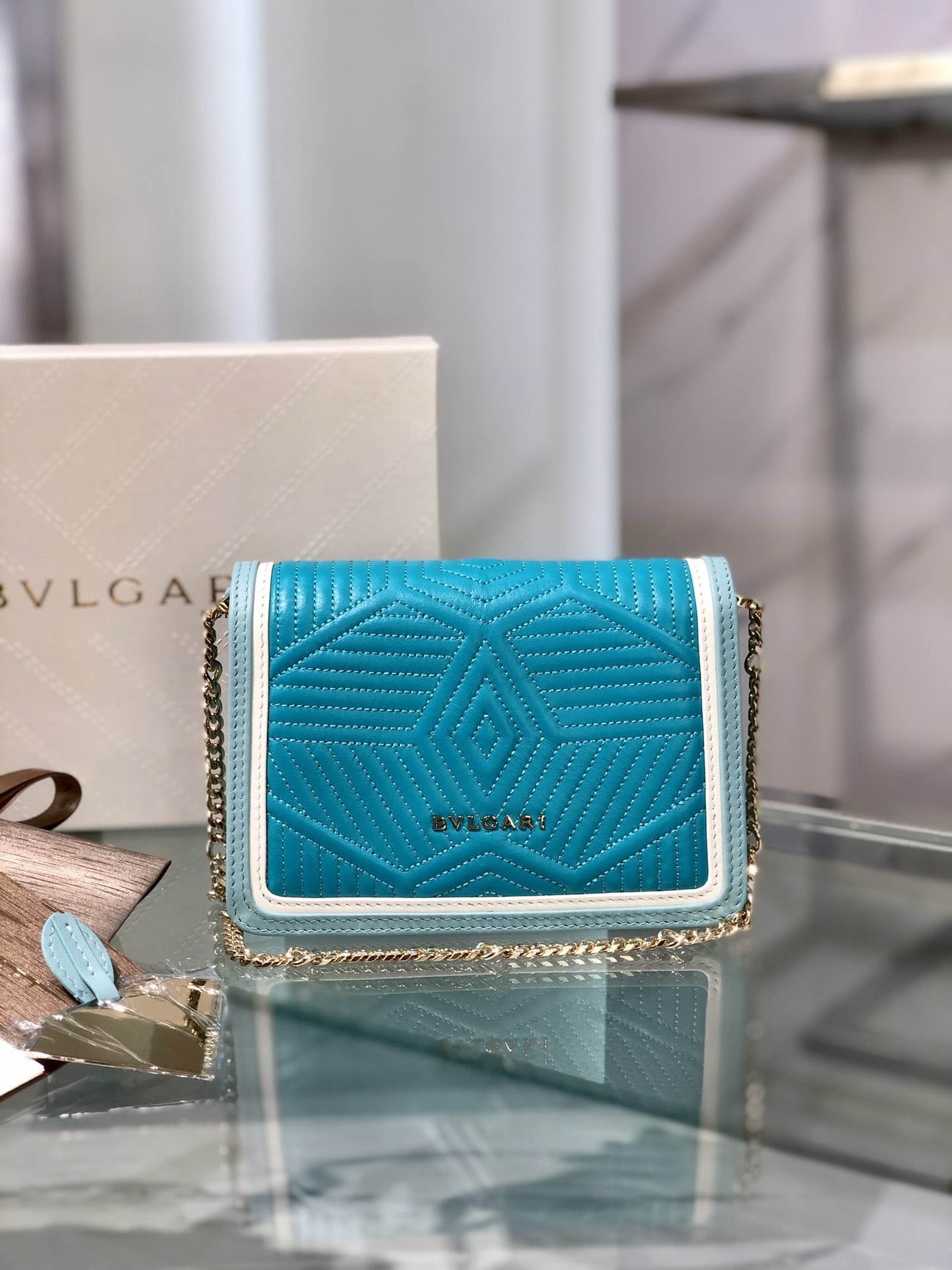 Handbags Bvlgari Serpenti Forever 288104 size:17*11*5 cm - vstockx