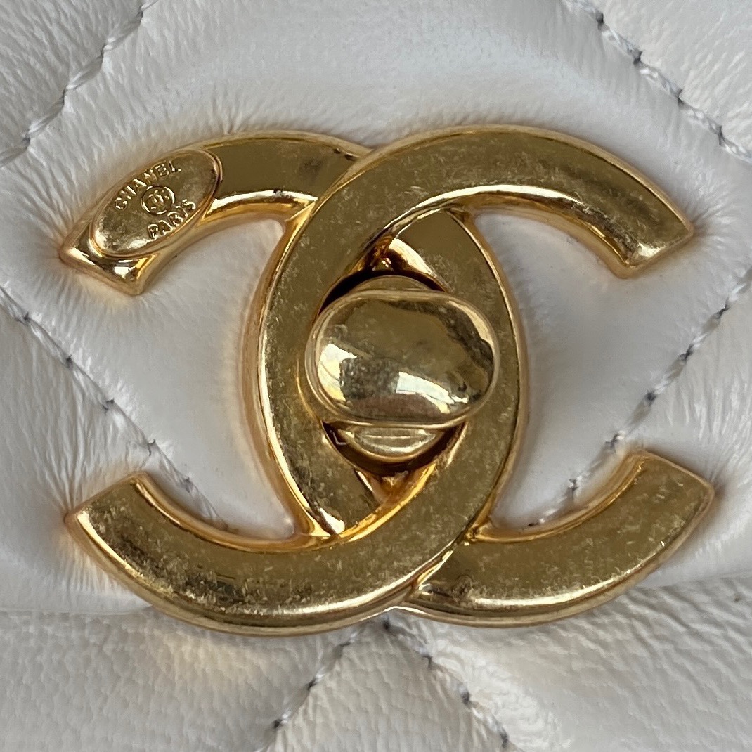 Handbag Chanel AS3365 size 17X8.5X11.5 Cm - vstockx