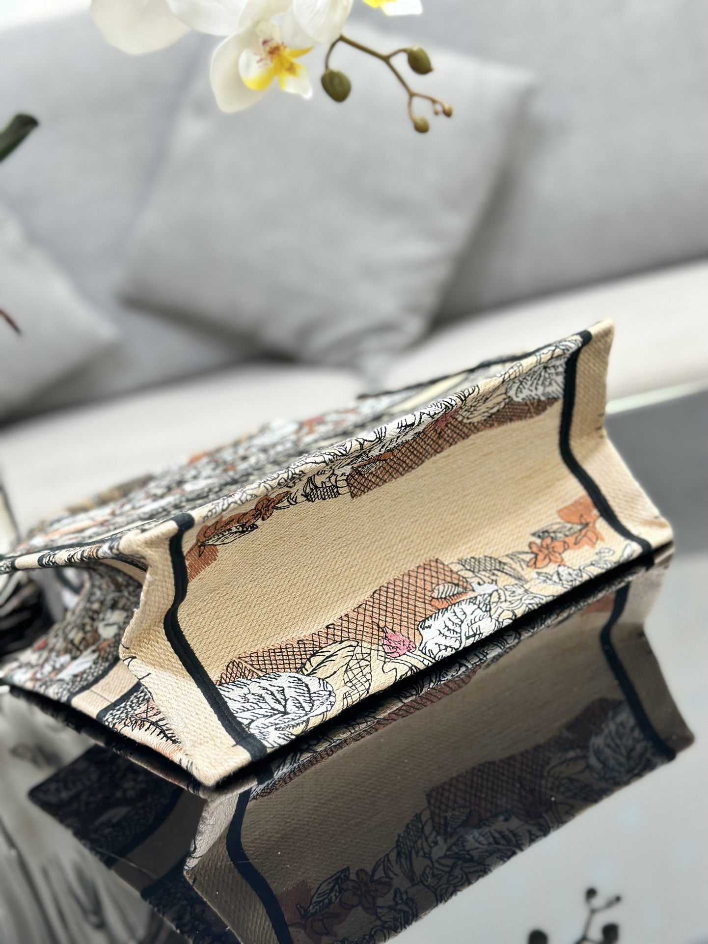 Handbag Dior M1286 size 26.5 x 21 x 14 cm - vstockx