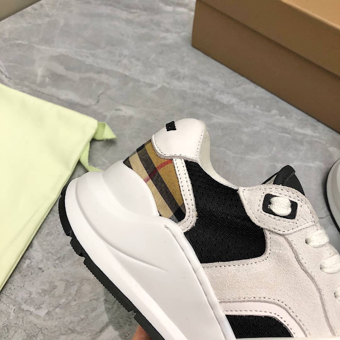 Burberry Regis Black White Archive Beige - vstockx