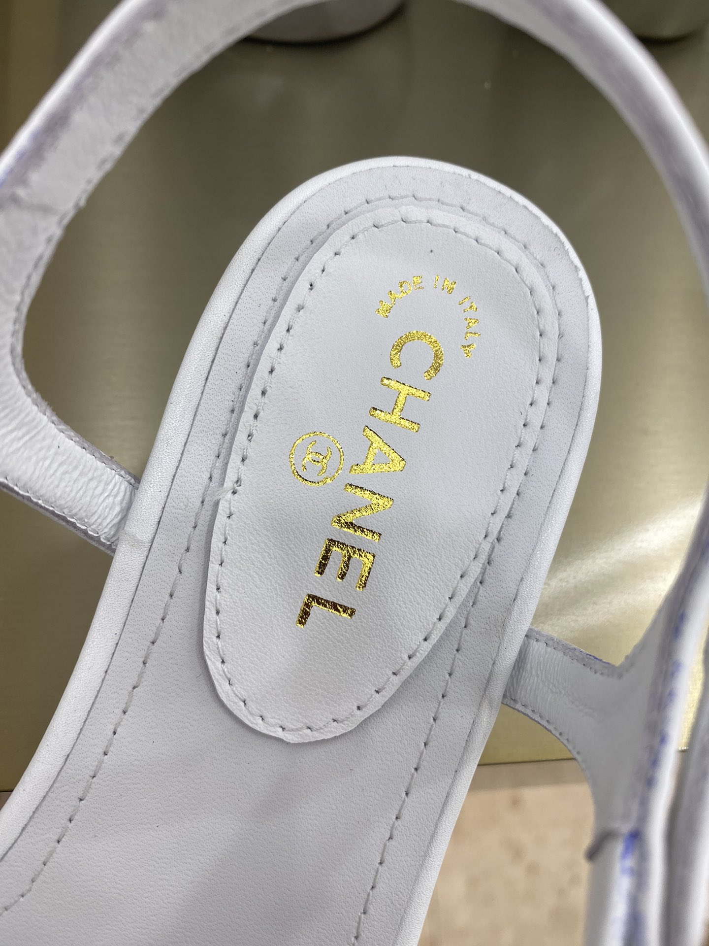 Chanel Slides 35 - vstockx