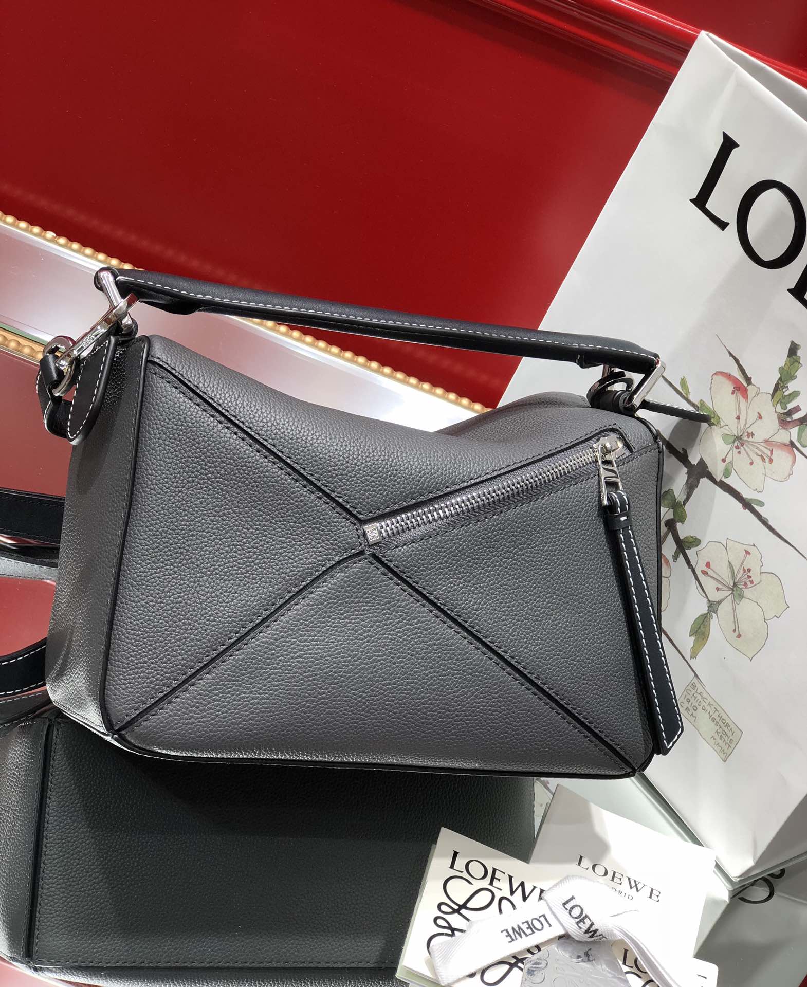 Handbags LOEWE zp size:24*14*11 cm - vstockx