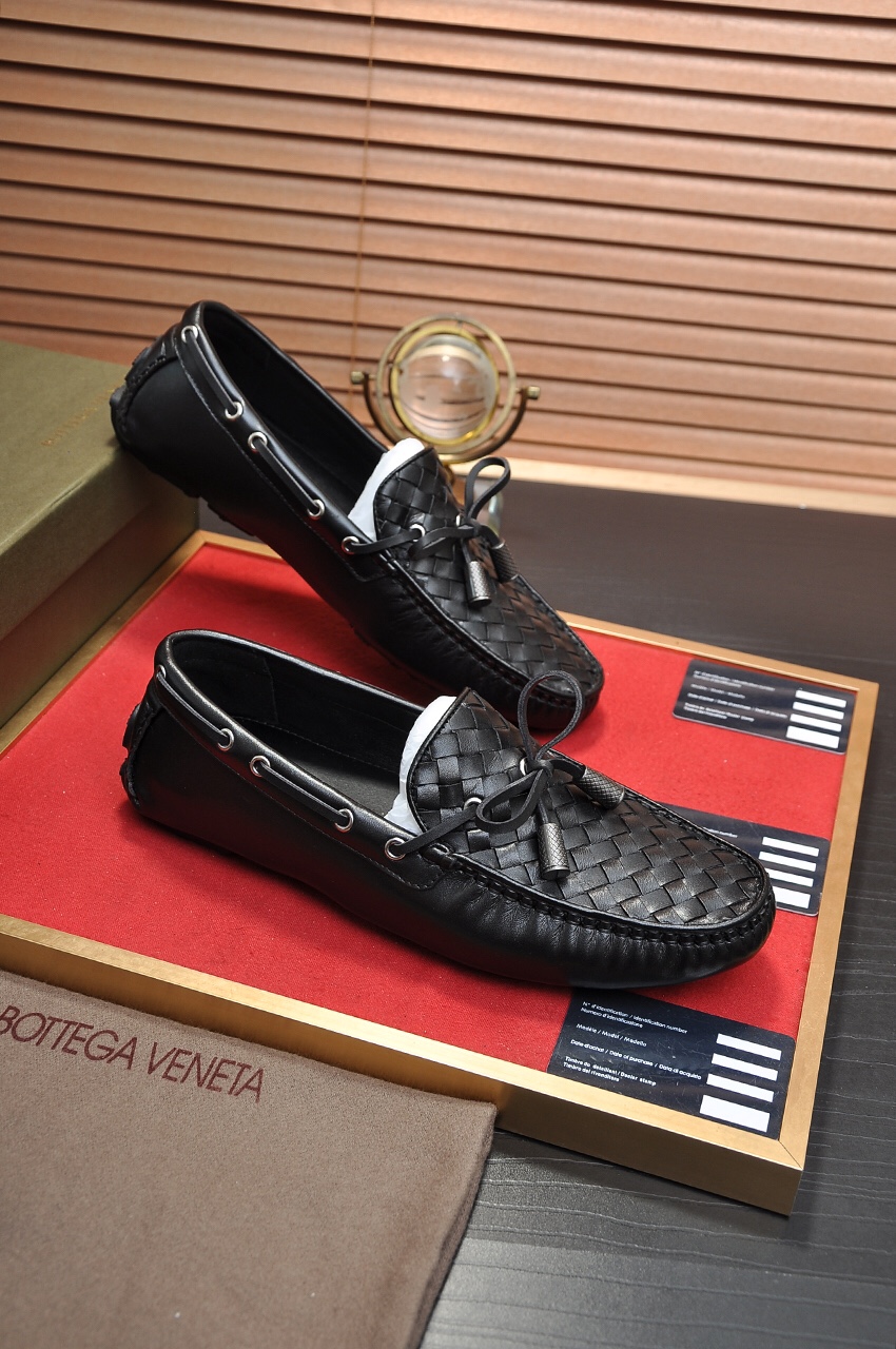 Bottega Veneta Intrecciato Leather Loafers 9 - vstockx
