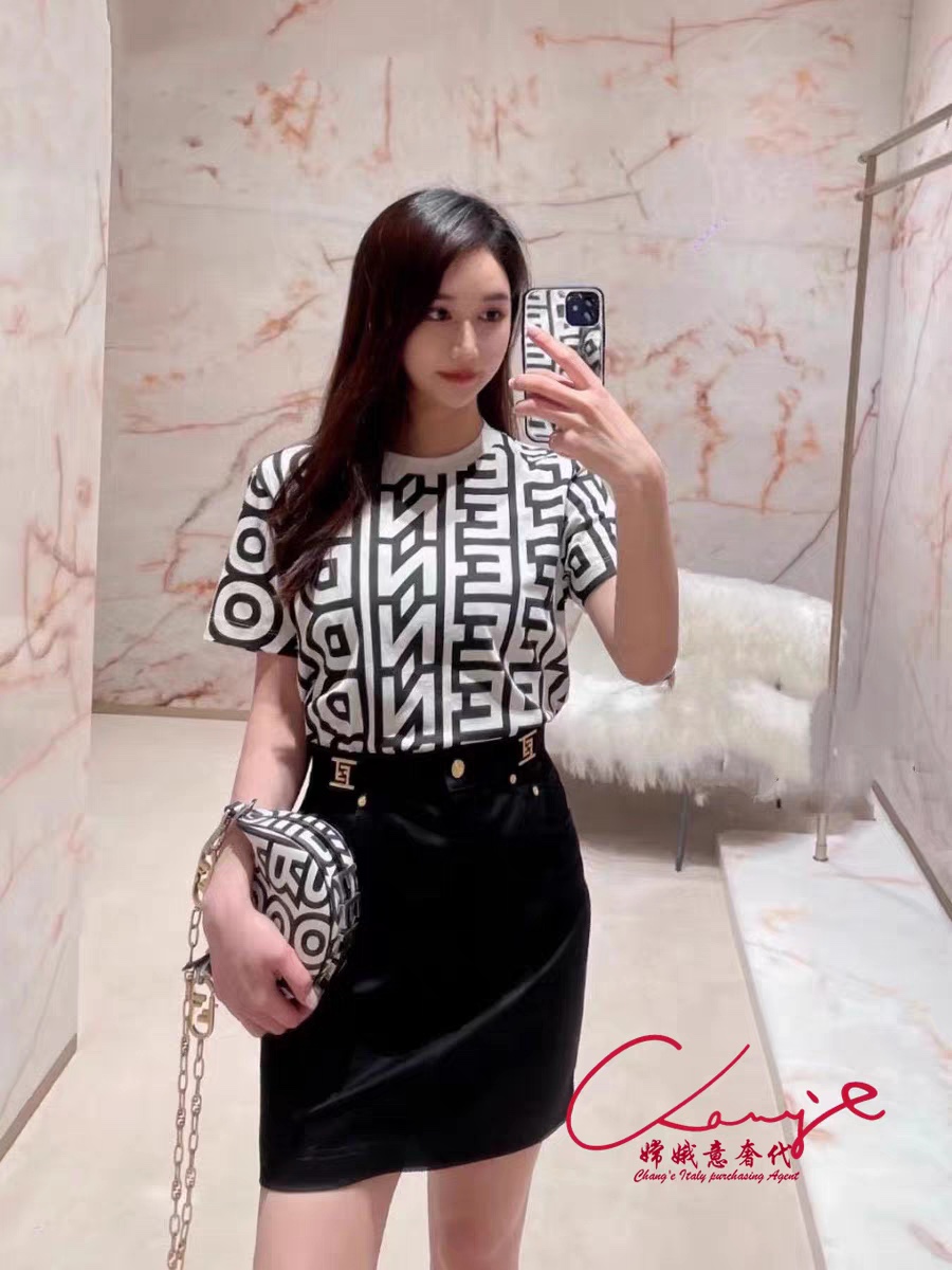 Clothes Fendi 136 - vstockx