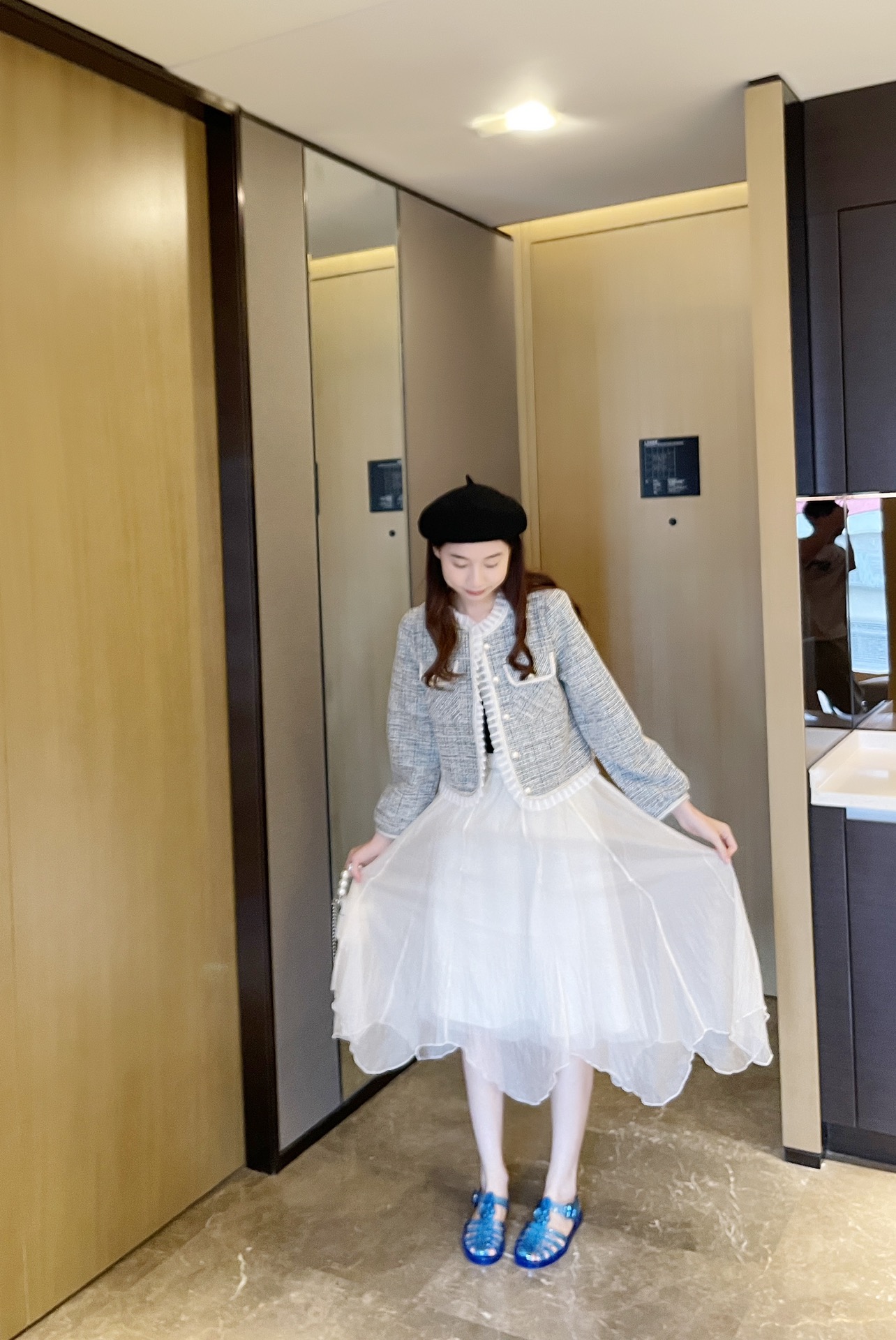 Gucci Women's sandal with Double G Women 11 - vstockx