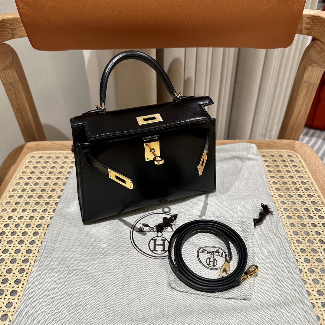 Handbags Hermes mini Kelly size:19cm - vstockx