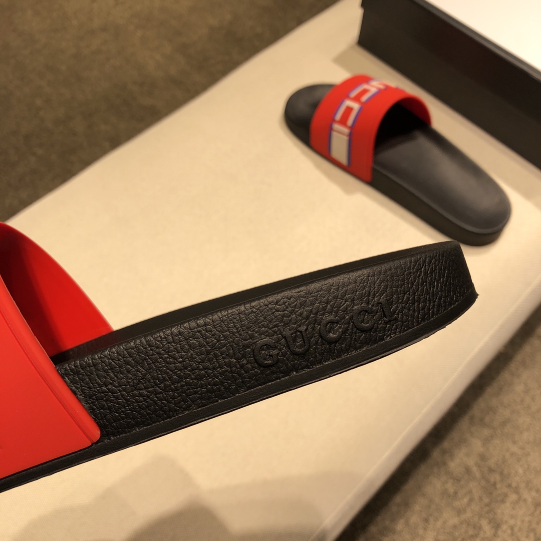 Gucci Slippers 28 - vstockx