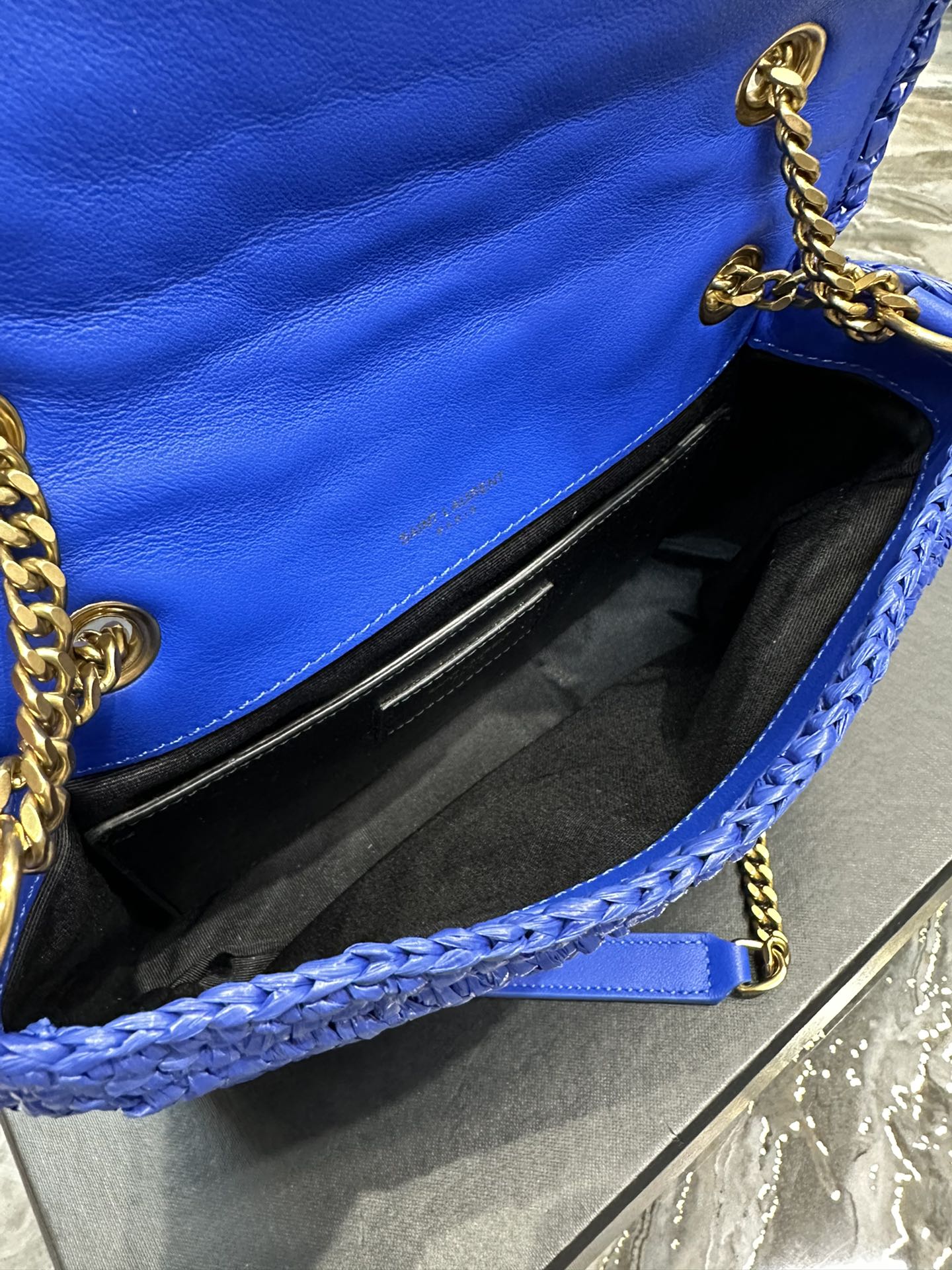 Handbags SAINT LAURENT 633151 size 22  16.5  12 cm - vstockx