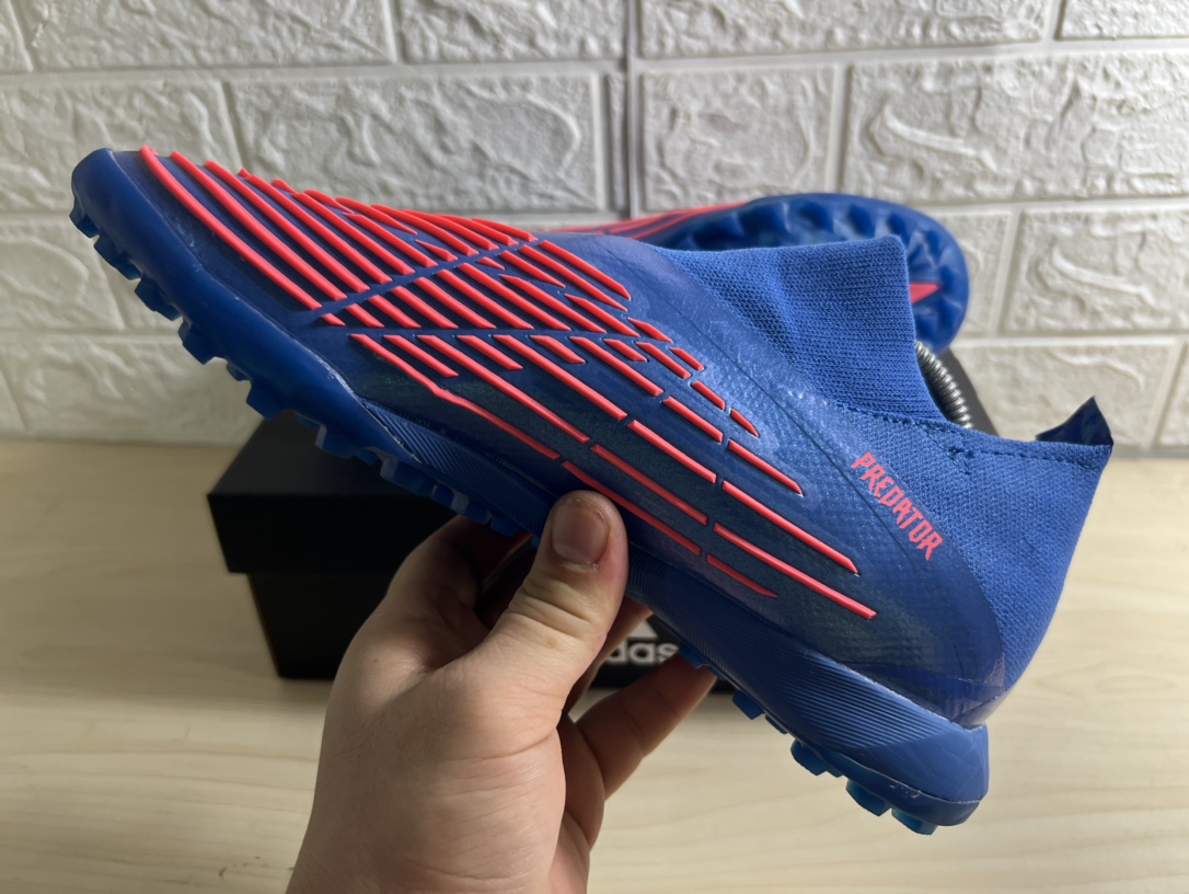 AD football shoes 24 - vstockx