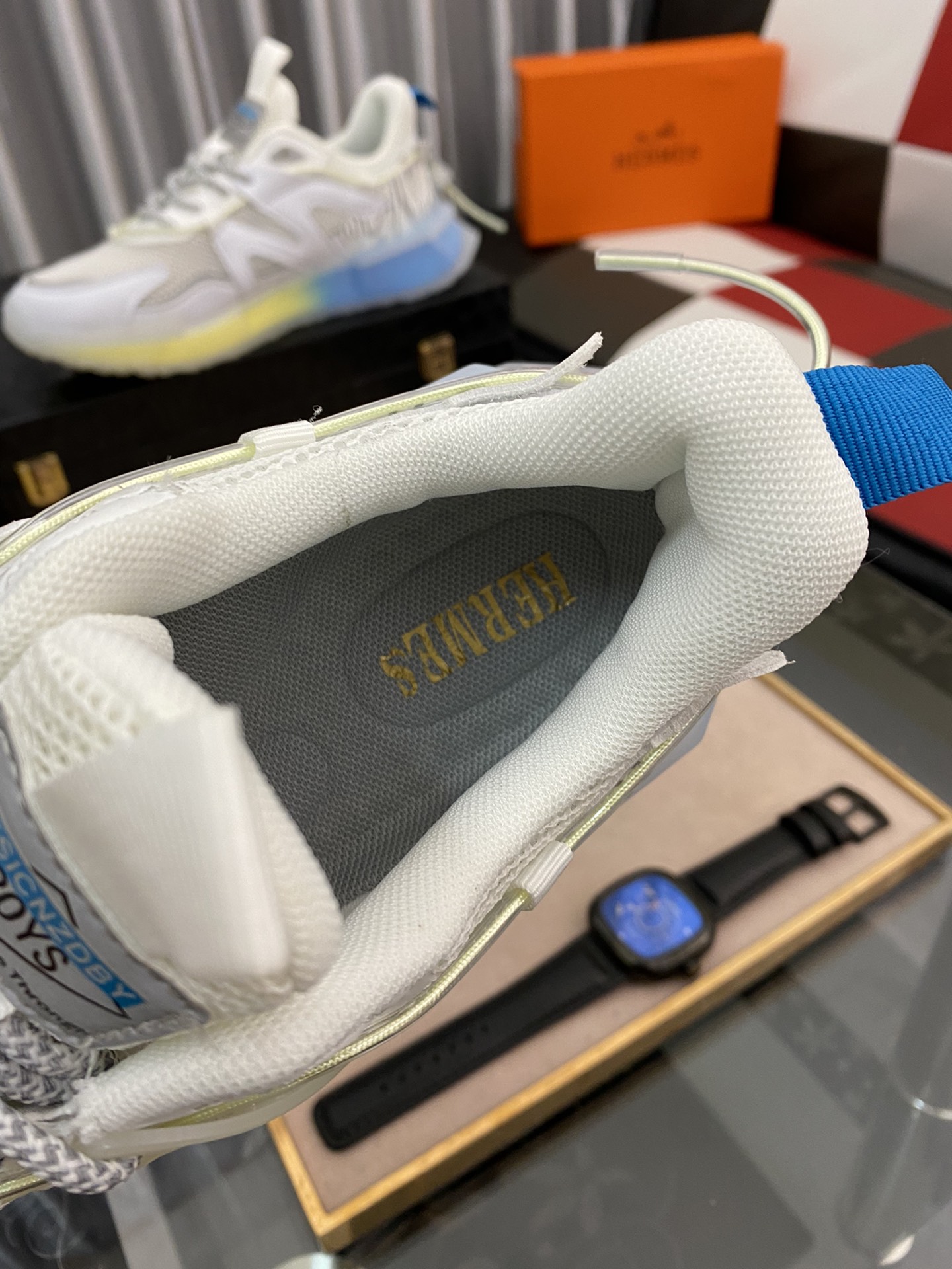 Hermes Low Top sneaker 30 - vstockx