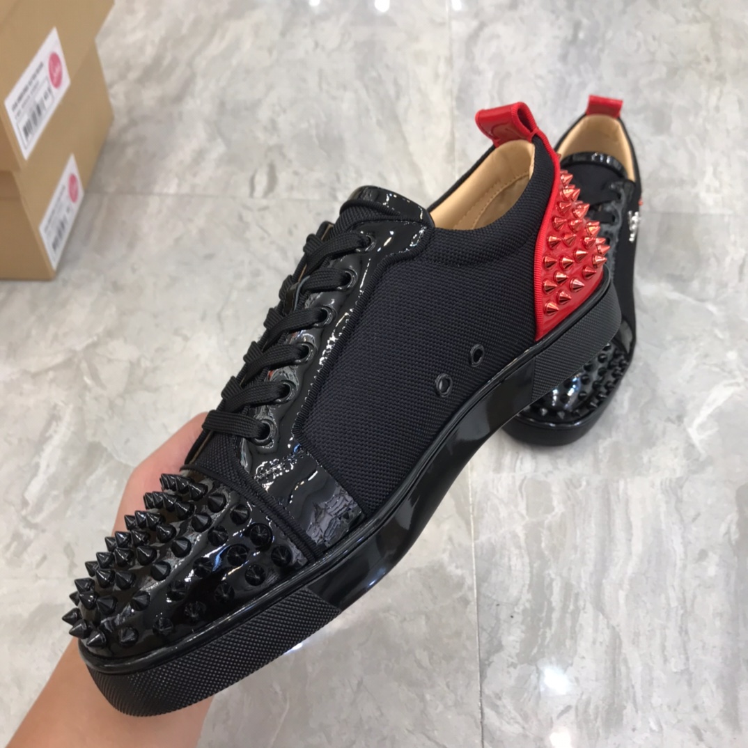 Christian Louboutin Louis Junior Spikes Orlato Flat Sneakers 55 - vstockx