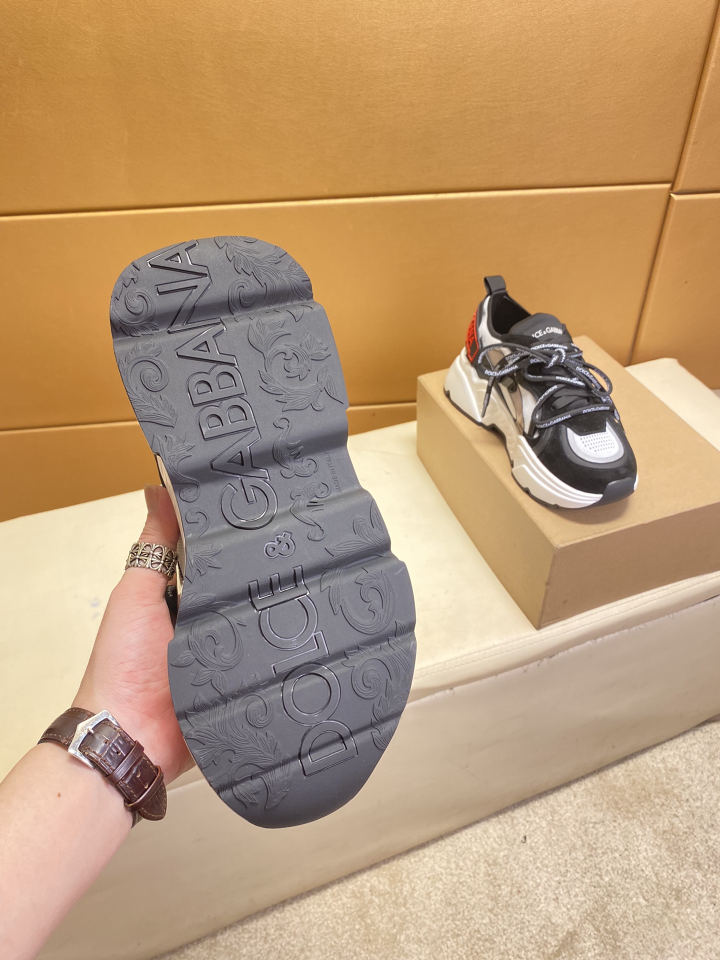 Dolce & Gabbana Low Tops Sneakers 86 - vstockx