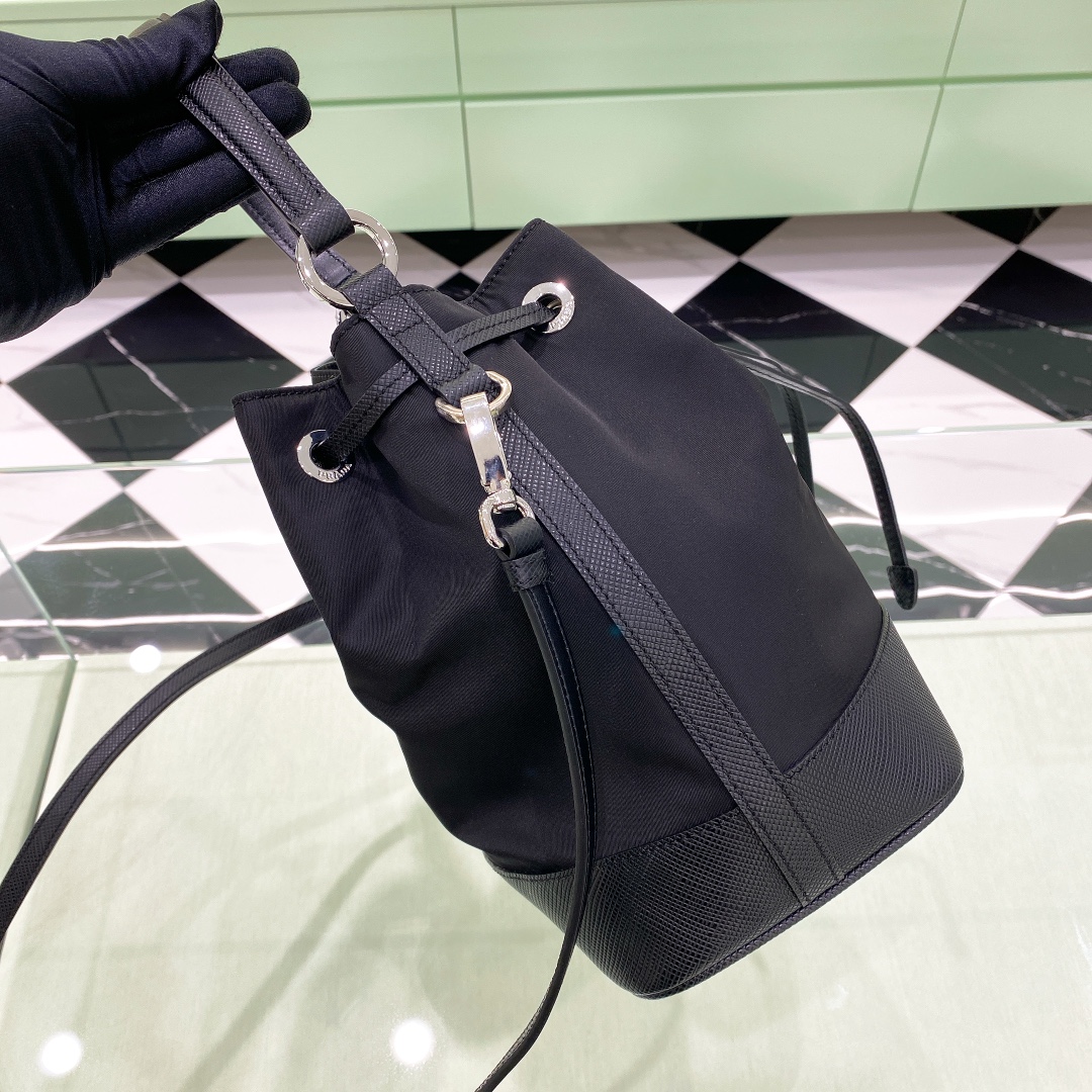 handbags prada 1BE055 24*23*12 - vstockx