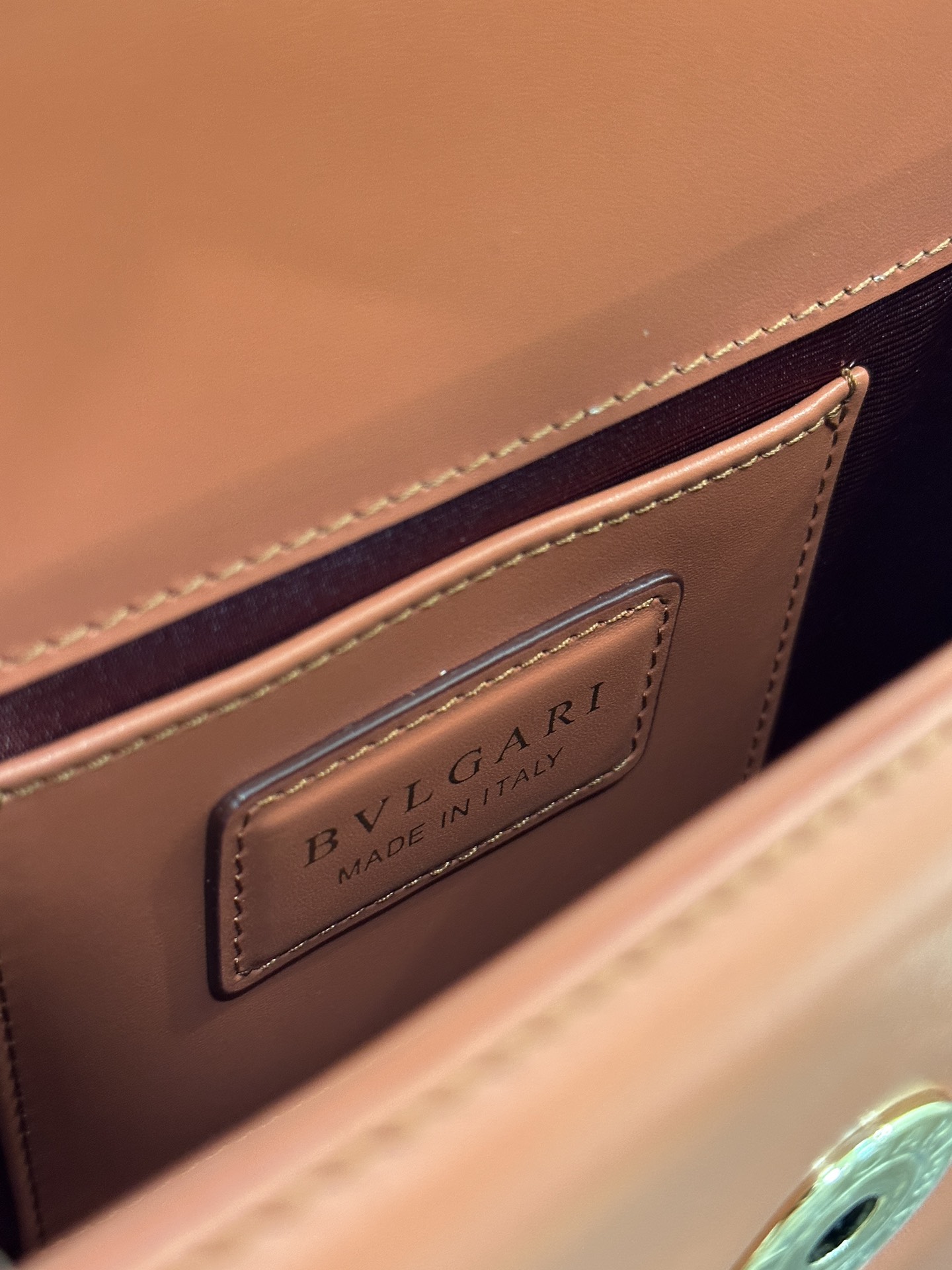 Handbags Bvlgari 38102 size:22*13*5.5 cm - vstockx