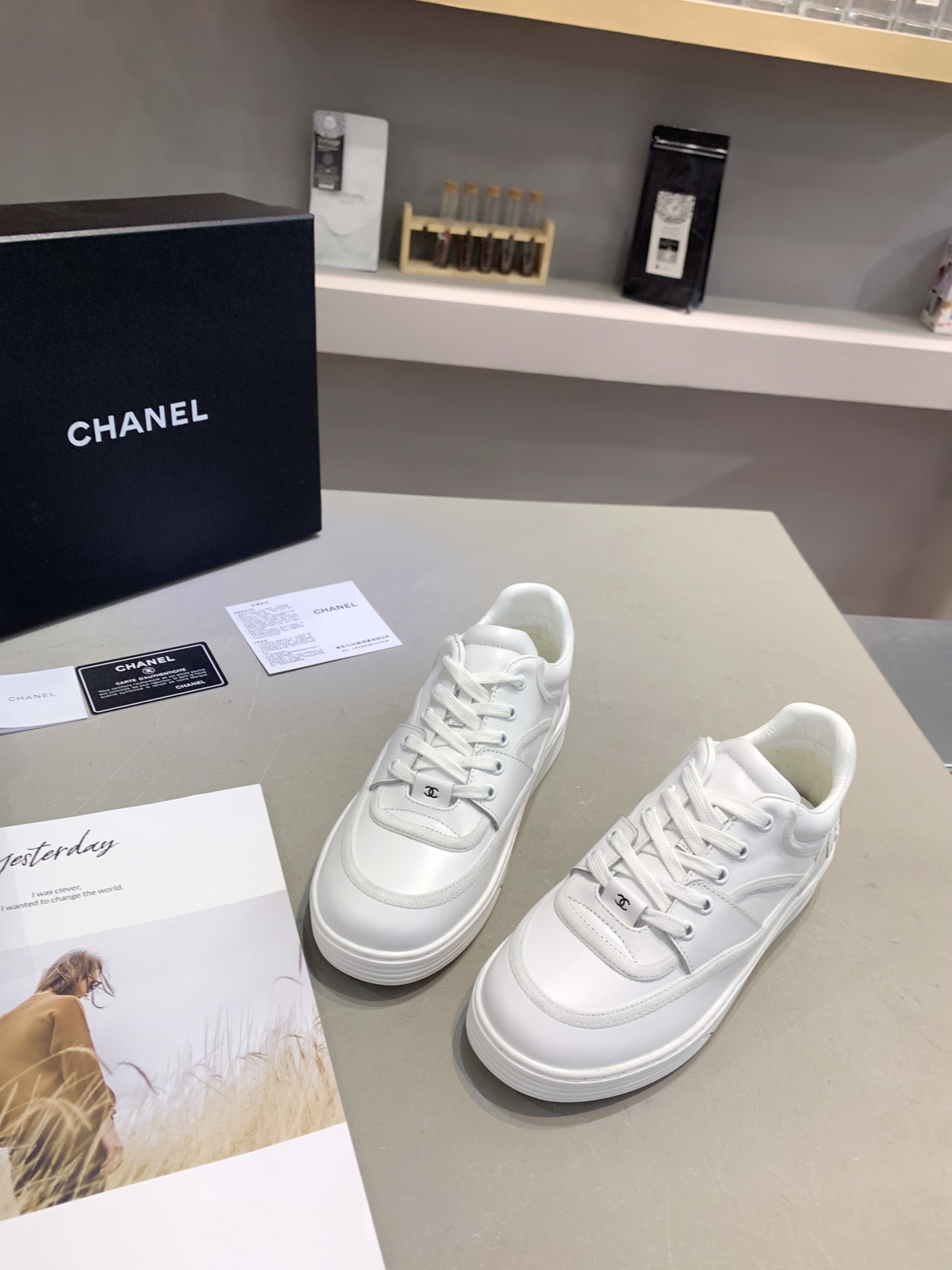 Chanel Low Top Sneaker 56 - vstockx
