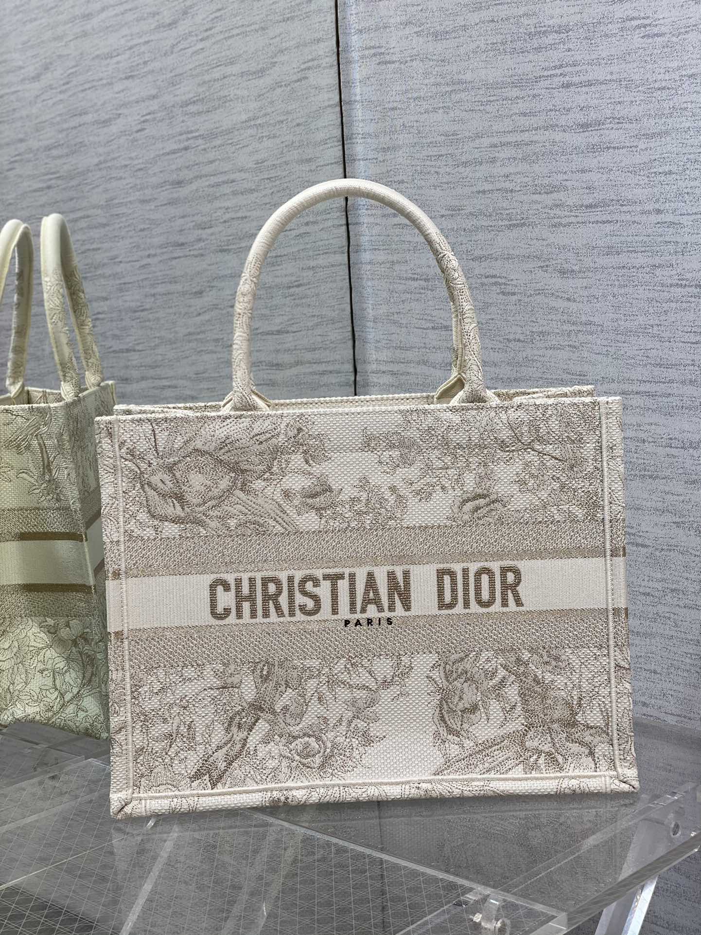 Handbags Dior Book Tote 8001 size:36*18*28 cm - vstockx