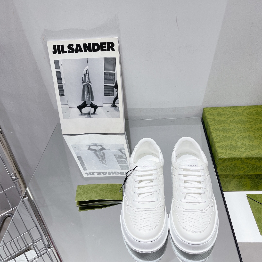 Gucci Women's GG sneaker 2 - vstockx