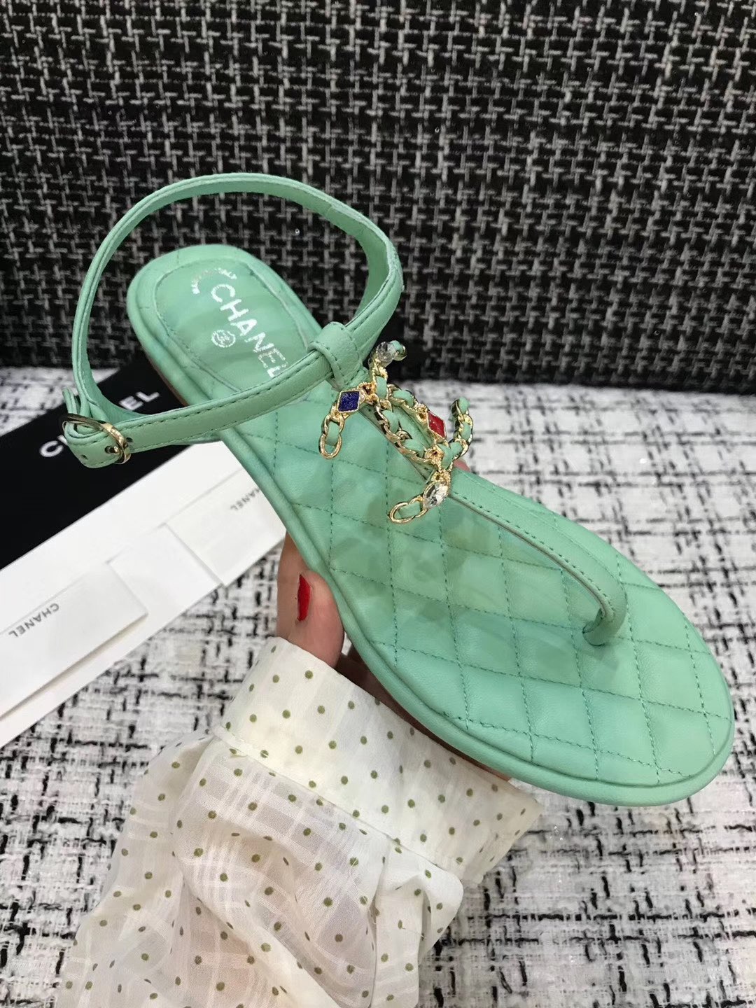 Chanel Slides 47 - vstockx