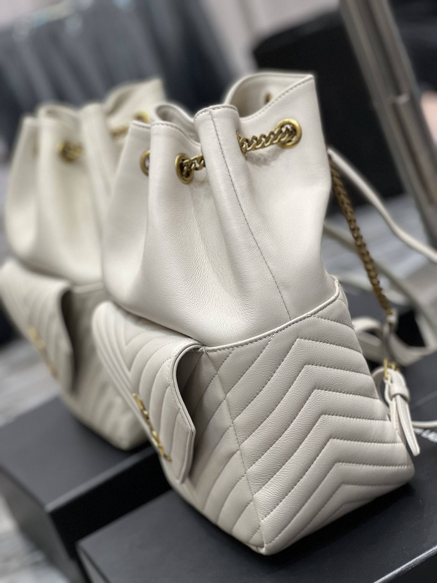 Handbags SAINT LAURENT 672609 size 22  29  15 cm - vstockx