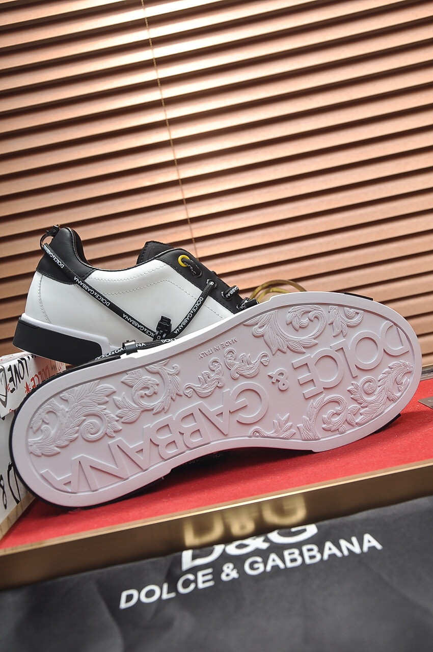 Dolce & Gabbana Low Tops Sneakers 63 - vstockx