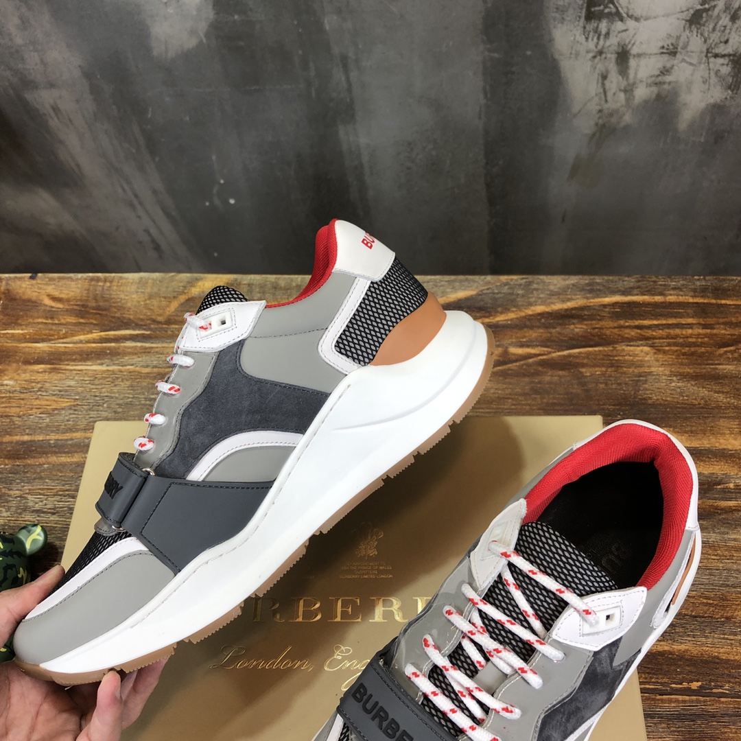 Burberry Vintage Sneaker 4 - vstockx