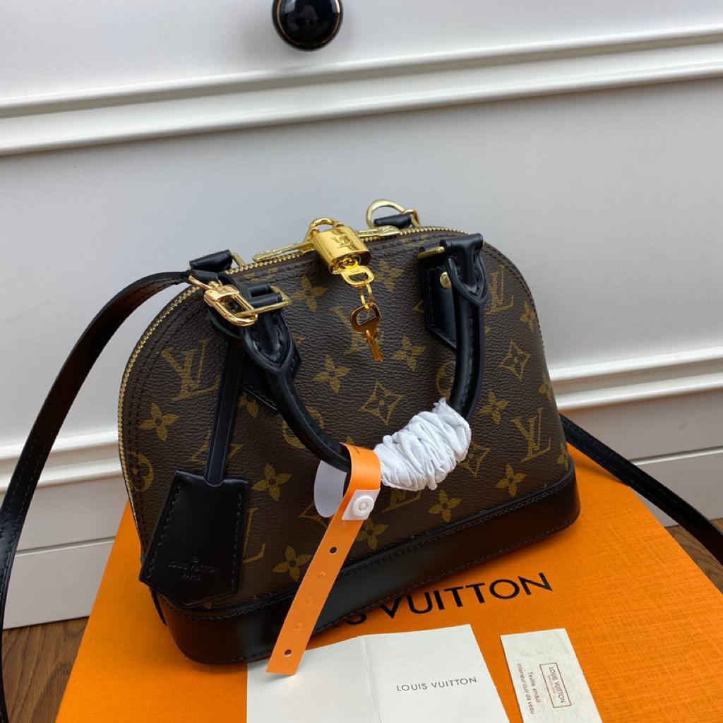 Handbag Louis Vuitton M53152 size 25*19*2cm Black - vstockx