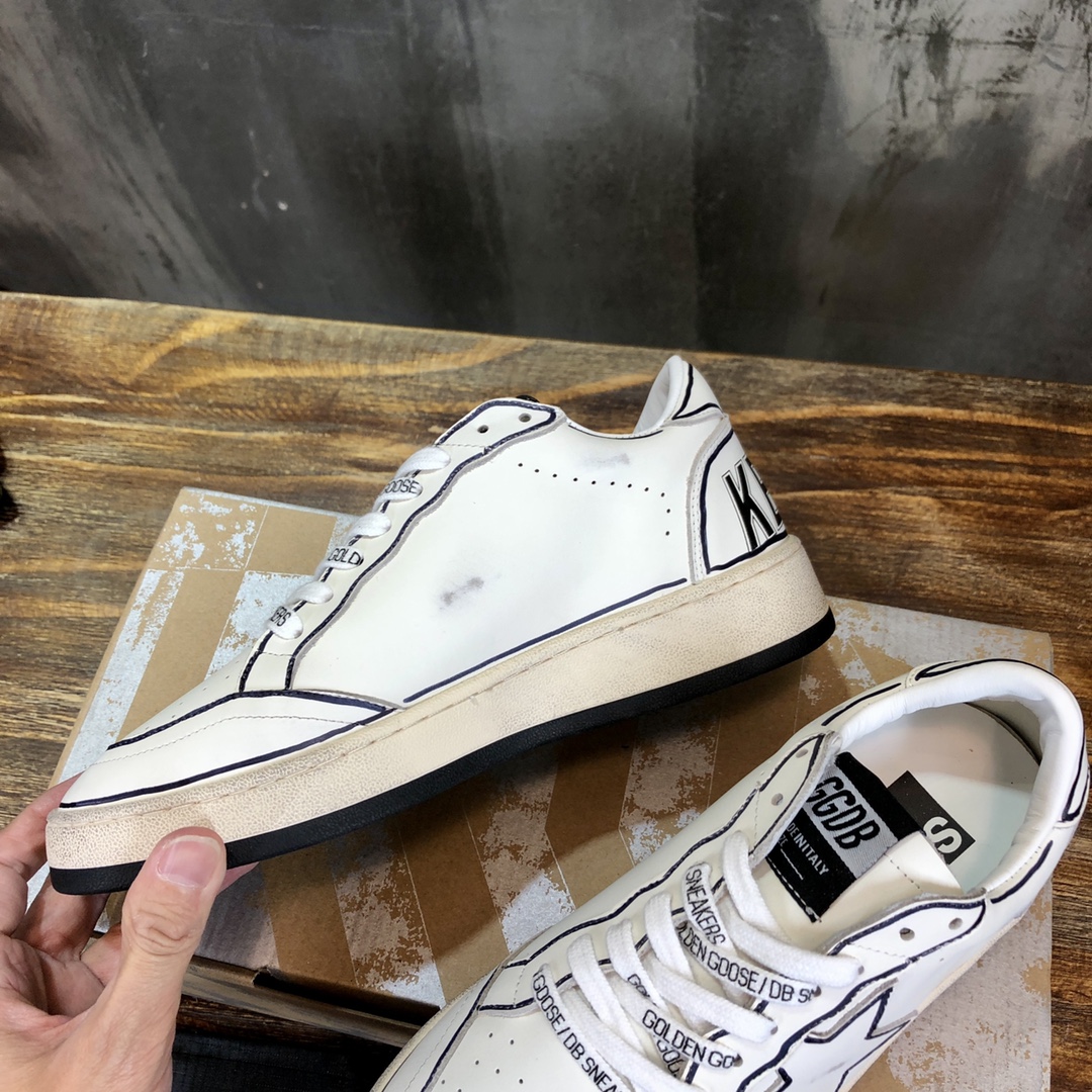 Golden Goose Superstar distressed-finish sneakers 15 - vstockx