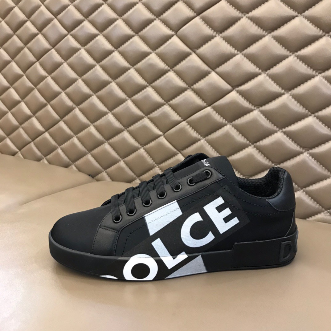 Dolce & Gabbana Low Tops Sneakers 117 - vstockx