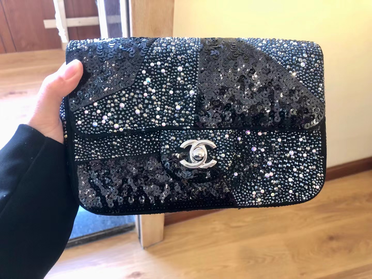 Handbag Chanel size - vstockx