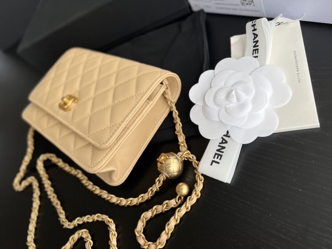 Handbag Chanel AP1450 size 19 cm - vstockx