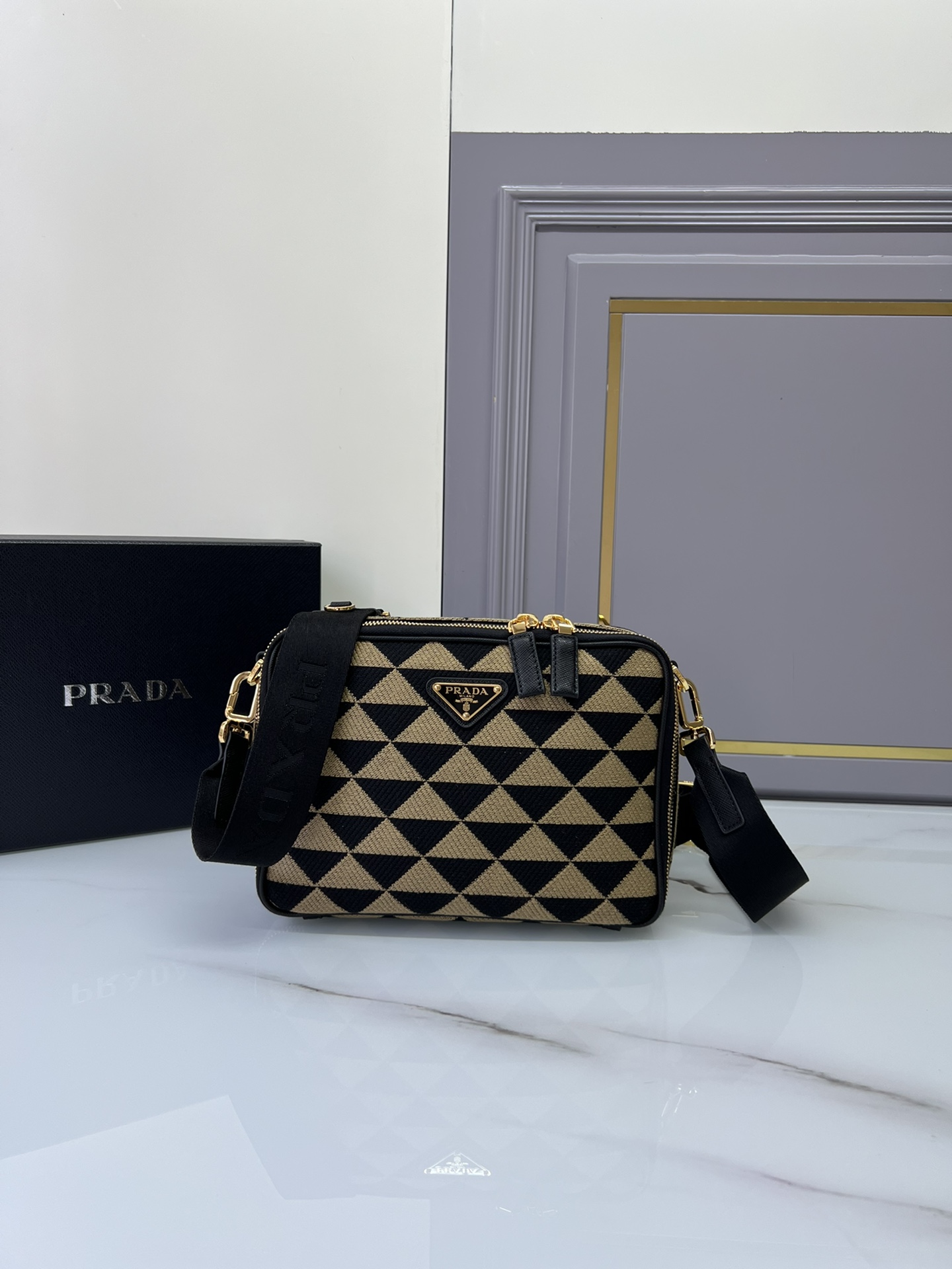 handbags prada 2VH069 22*16*6 - vstockx