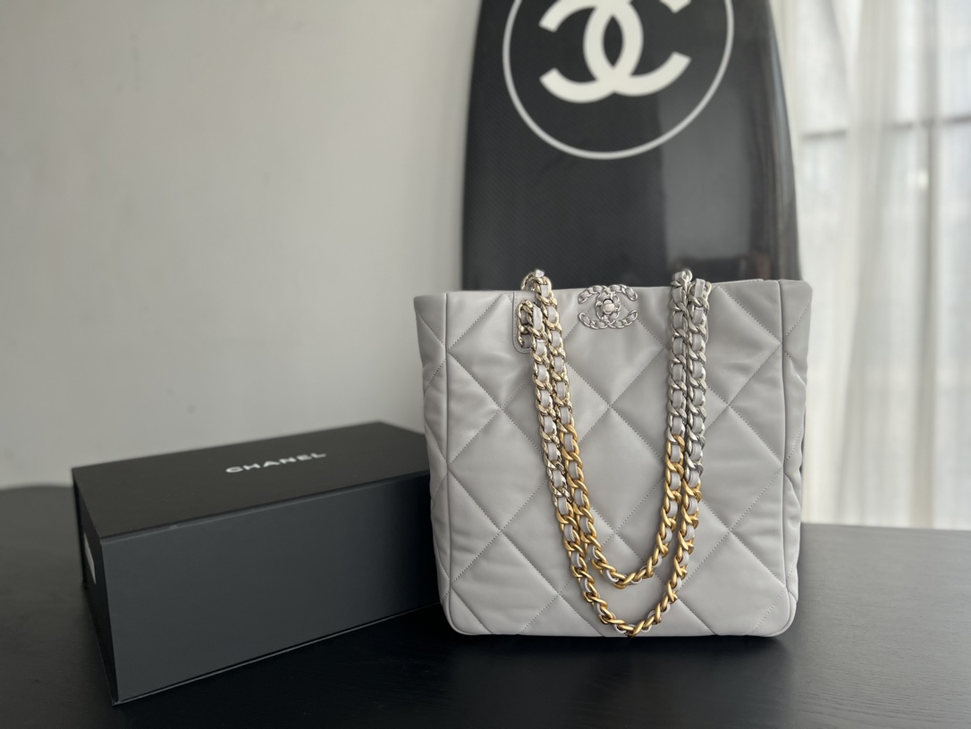 Handbag Chanel 3519 size 30cm37cm10 cm - vstockx