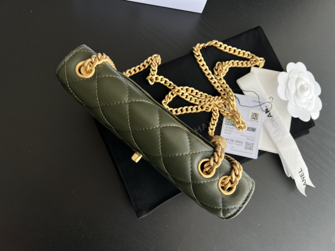 Handbag Chanel AP3043 size 19 cm - vstockx